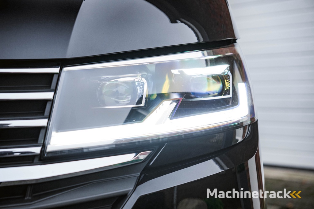 Volkswagen Transporter T6.1 2.0 TDI 204 PK DSG CARAVELLE L2H1 A-KLEP DUB/DUB ACC | LED | Leder | Virtual Cockpit | Privacy glass |