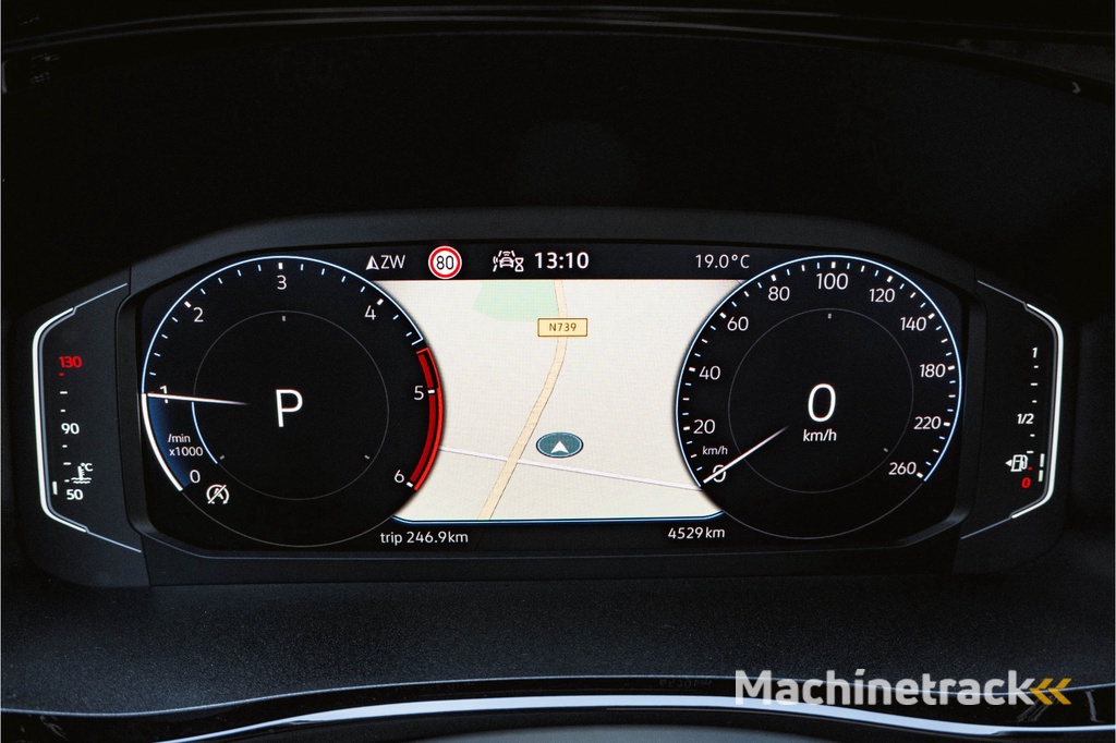 Volkswagen Caravelle T6.1 2.0 TDI 204 PK DSG L2H1 A-KLEP FULL OPTIONS DUB/CAB ACC | LED | Leder | Side Assist | Privacy glass |