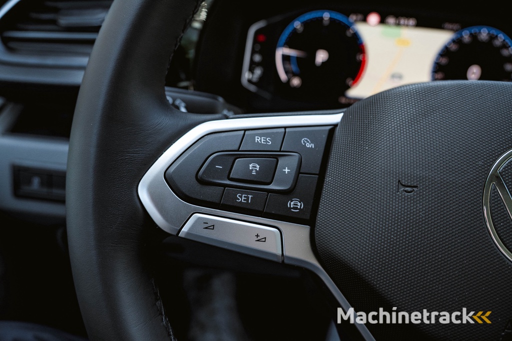 Volkswagen Caravelle T6.1 2.0 TDI 204 PK DSG L2H1 A-KLEP FULL OPTIONS DUB/CAB ACC | LED | Leder | Side Assist | Privacy glass |