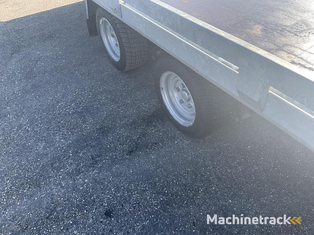 Henra PL 27 Autotransporter