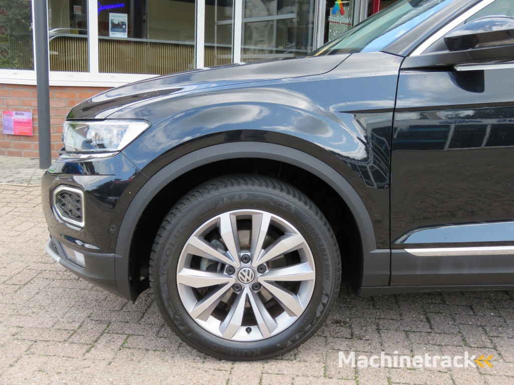 Volkswagen T-roc 1.0 TSI 115pk STYLE / Digitaal dash. / Led / Elec.achterklep / Camera / 17 Inch / BOVAG garantie