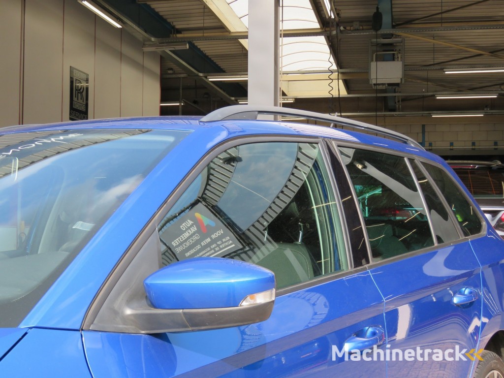 Skoda Fabia 1.0 TSI BUS. EDITION / Trekhaak / Carplay / Cruise / Sportvelgen / BOVAG garantie