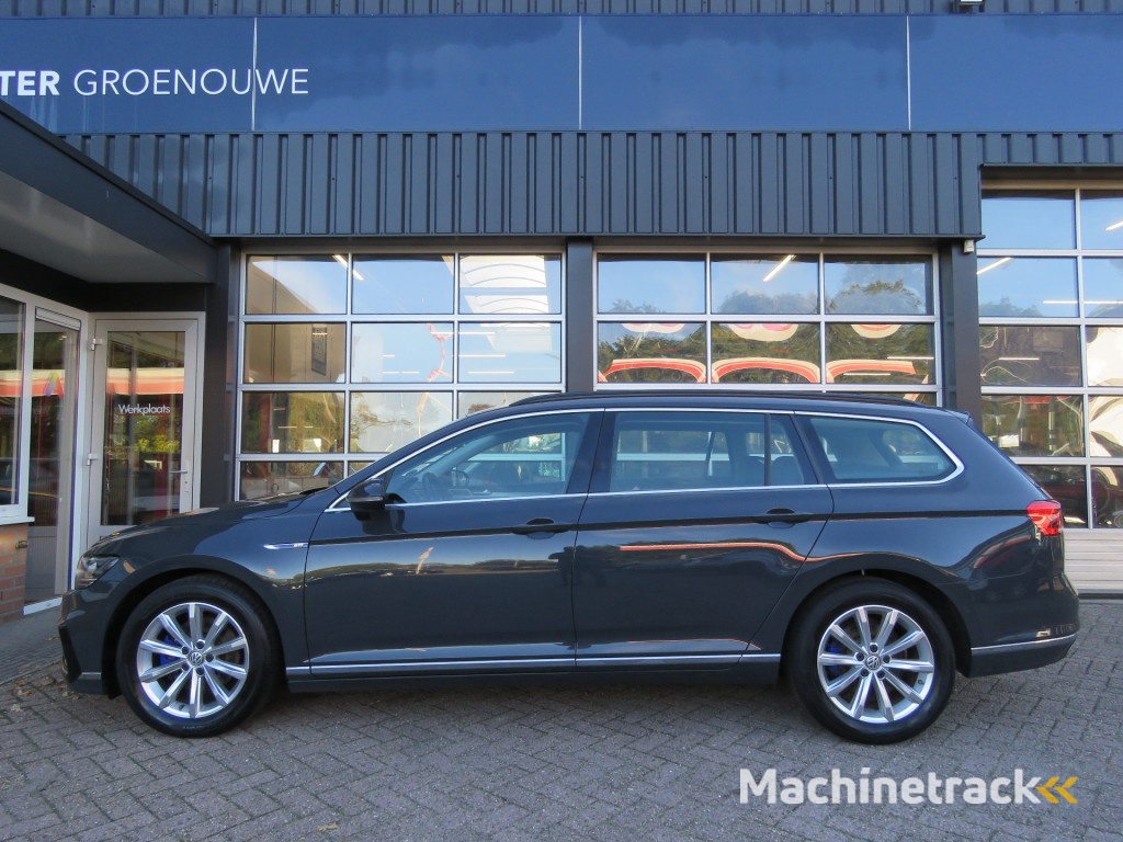 Volkswagen Passat Variant 1.4 TSI PHEV GTE BNS / Trekhaak wegklap. / Camera / BOVAG garantie