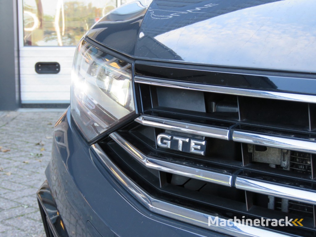 Volkswagen Passat Variant 1.4 TSI PHEV GTE BNS / Trekhaak wegklap. / Camera / BOVAG garantie