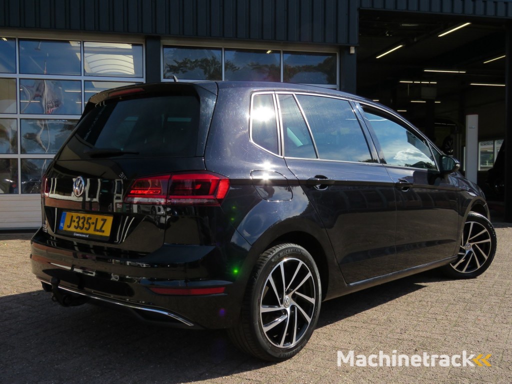 Volkswagen Golf Sportsvan 1.0 TSI 115pk DSG-aut. HIGHLINE / Trekhaak / Camera / 17 Inch  / BOVAG garantie