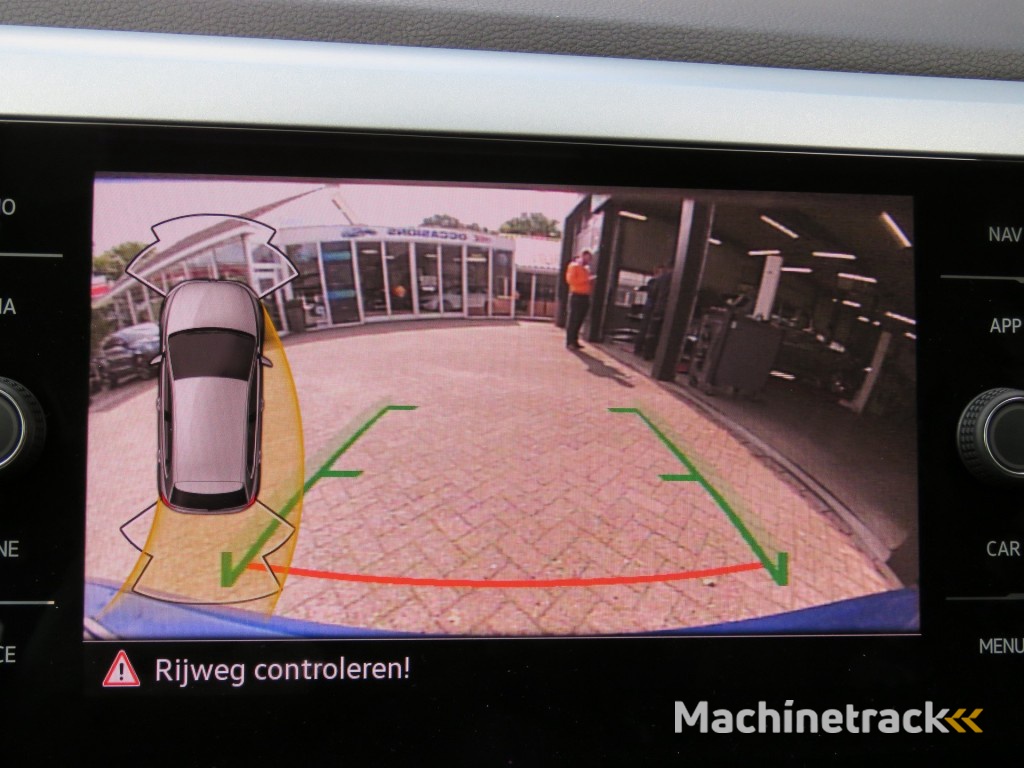 Volkswagen Polo 1.0 TSI 115pk DSG-aut. GOAL / Trekhaak / Camera / Navi / Stoelverw. / FABRIEKS garantie