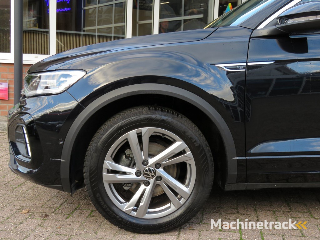 Volkswagen T-roc 1.5 TSI R-LINE 150PK DSG-aut. / Trekhaak afn. / Camera / Stoelverw. / IQ Light / FABRIEKS garantie