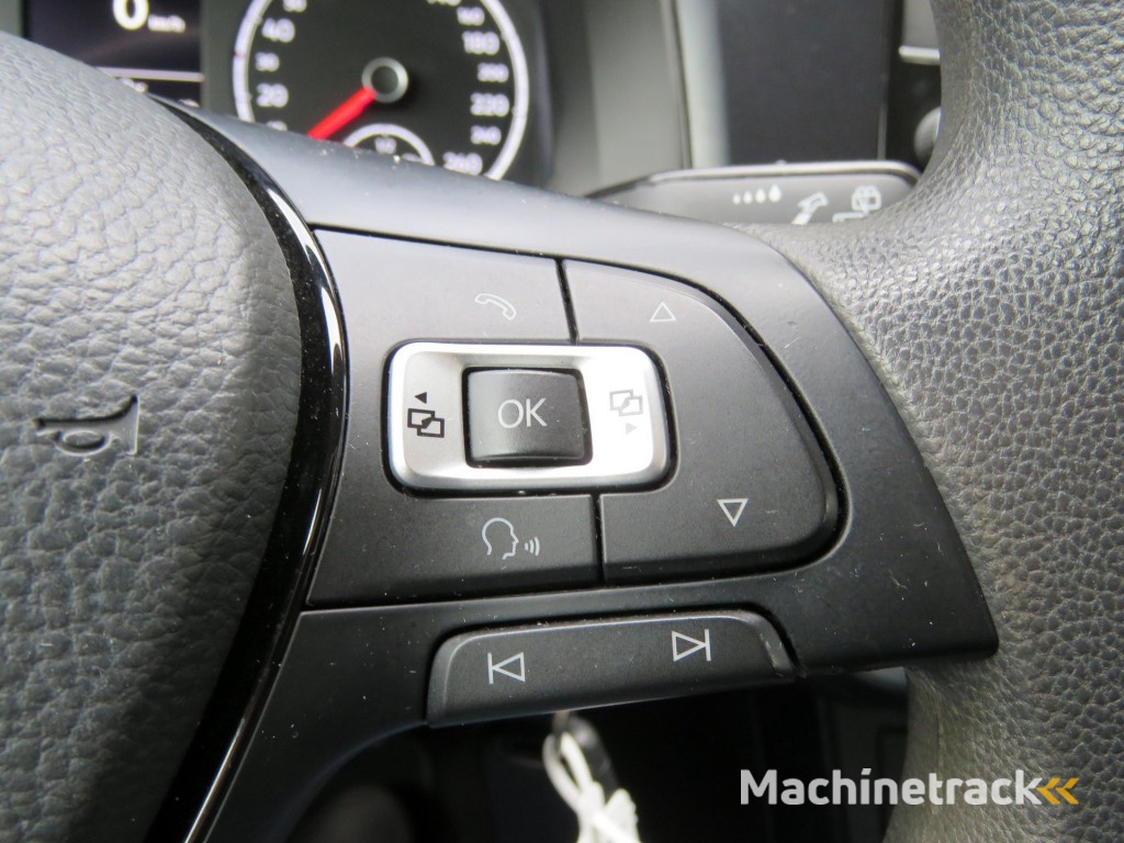 Volkswagen Polo 1.0 TRENDLINE / Airco / Sportvelgen / Pdc V + A / BOVAG garantie