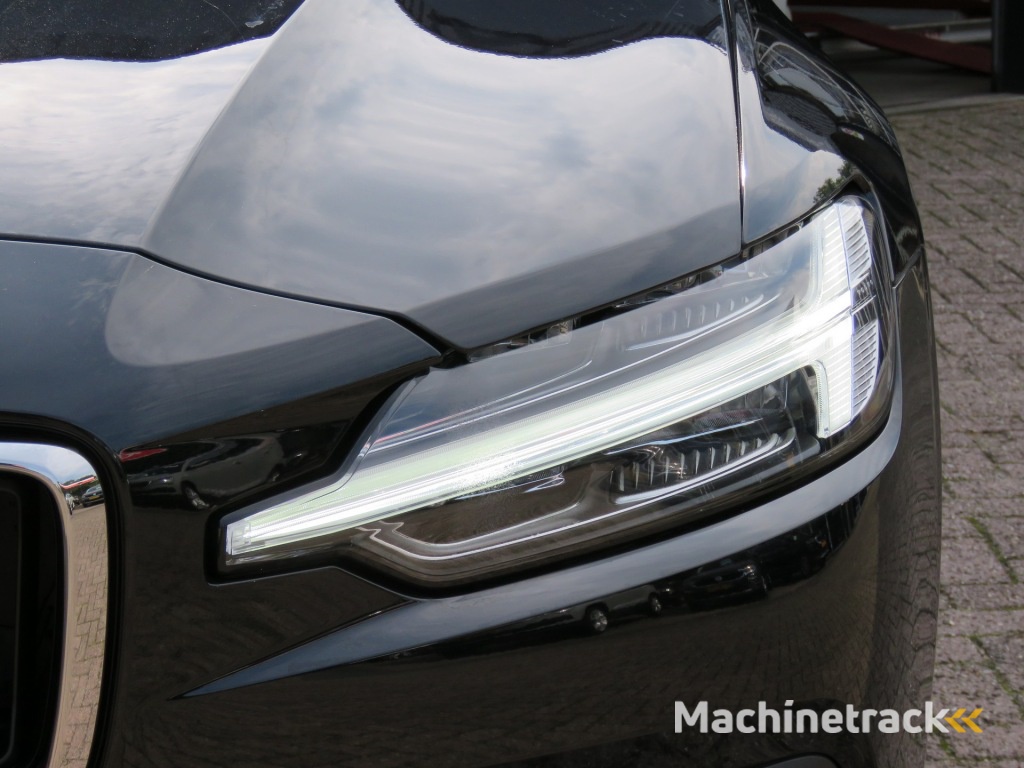 Volvo V60 2.0 B3 163pk Aut. Core / Camera / Stoel-stuurverw. / Elec.klep / Veel opties / BOVAG garantie