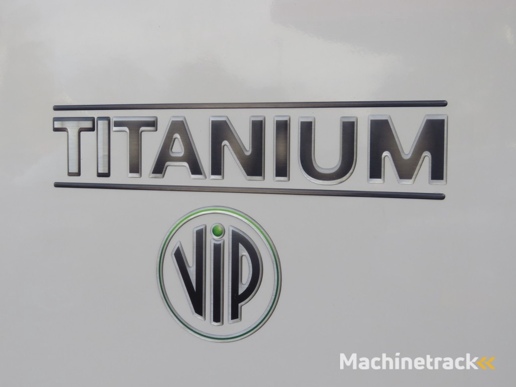 Chausson 648 Titanium VIP 140pk Aut. 4-pers. / Queens bed / Hefbed / Fietsenrek / BOVAG garantie