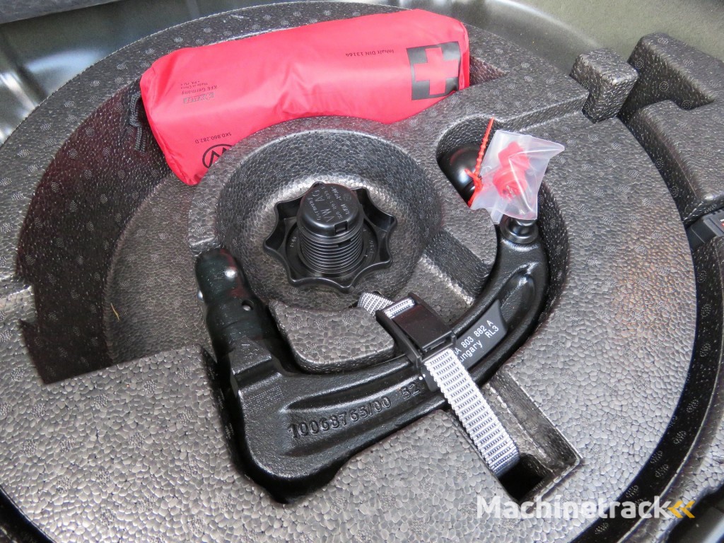 Volkswagen T-roc 1.5 TSI 150pk DSG-aut. R-LINE / Trekhaak afn. / Camera / Stoelverw. / IQ Light / FABRIEKS garantie