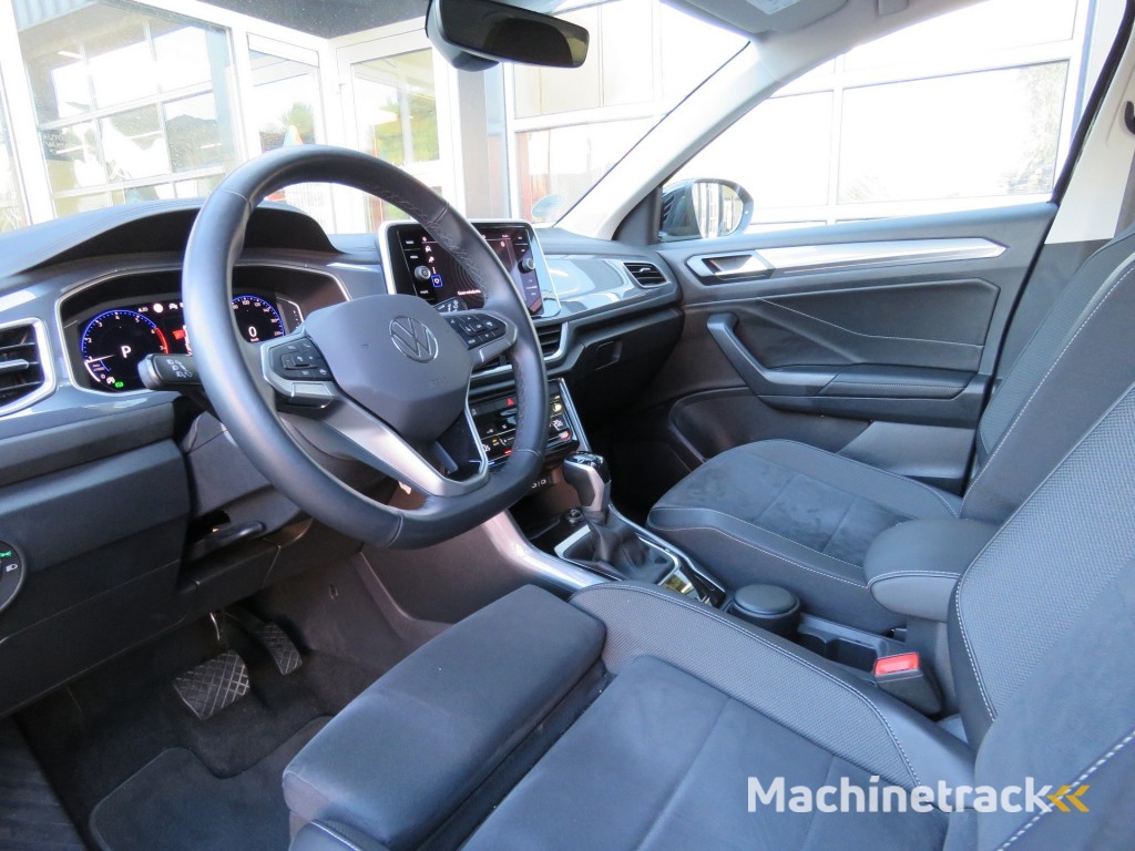 Volkswagen T-roc 1.5 TSI 150pk DSG-aut. LIFE EDITION / IQ Light / Trekhaak afn.baar / Stoelverw. / 17 Inch / FABRIEKS garantie