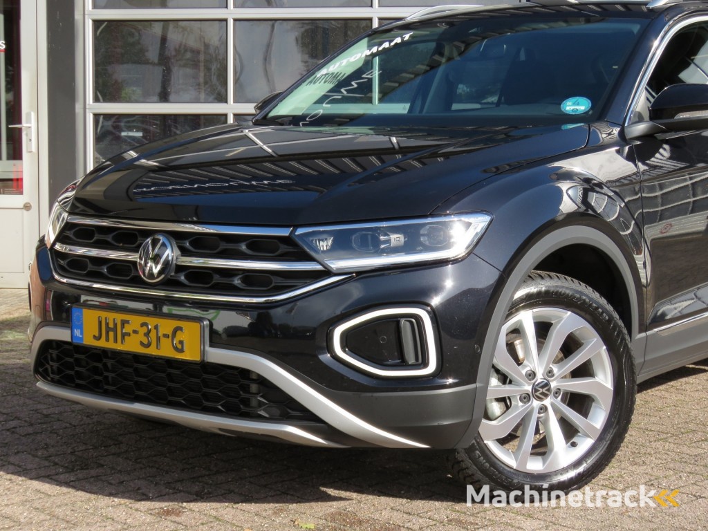 Volkswagen T-roc 1.5 TSI 150pk DSG-aut. LIFE EDITION / IQ Light / Trekhaak afn.baar / Stoelverw. / 17 Inch / FABRIEKS garantie