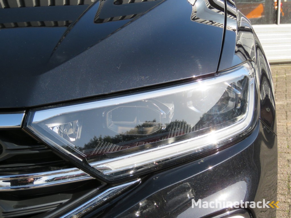 Volkswagen T-roc 1.5 TSI 150pk DSG-aut. LIFE EDITION / IQ Light / Trekhaak afn.baar / Stoelverw. / 17 Inch / FABRIEKS garantie