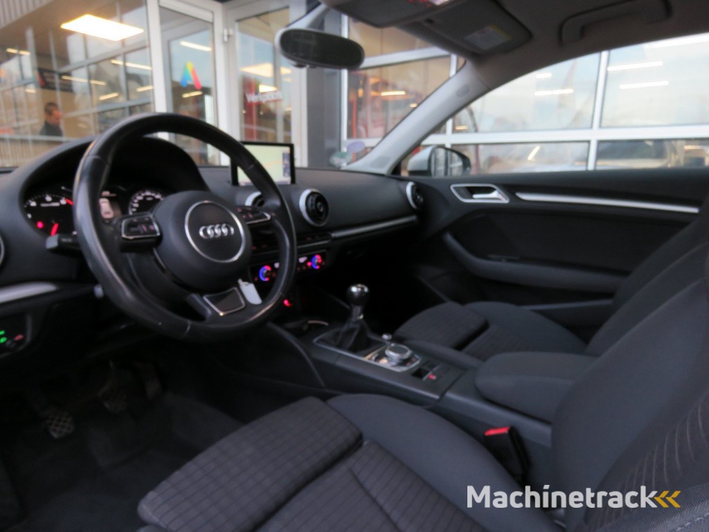 Audi A3 1.4 TFSI AMBIT. PL+ / Navi / Led / Stoelverw. / 17 Inch / BOVAG garantie