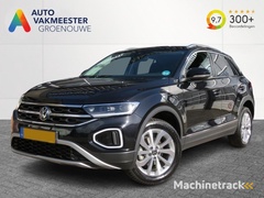 volkswagen-t-roc-1.5-tsi-150pk-dsg-aut.-life-edition---iq-light---trekhaak-afn.baar---stoelverw.---17-inch---fabrieks-garantie