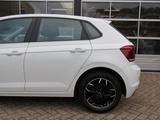 Miniaturansicht von Volkswagen Polo 1.0 TRENDLINE / Airco / Sportvelgen / Pdc V + A / BOVAG garantie