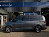Minituur van Volkswagen Multivan 1.4 eHybrid L2H1 218PK 7p. / Camera / Navi / 18 Inch / dubbele schuifdeur / BOVAG garantie