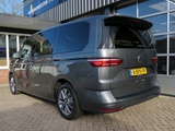 Minituur van Volkswagen Multivan 1.4 eHybrid L2H1 218PK 7p. / Camera / Navi / 18 Inch / dubbele schuifdeur / BOVAG garantie
