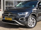 Thumbnail of Volkswagen T-roc 1.5 TSI 150pk DSG-aut. LIFE EDITION / IQ Light / Trekhaak afn.baar / Stoelverw. / 17 Inch / FABRIEKS garantie