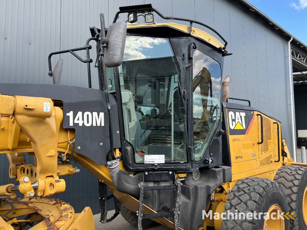 CAT 140M