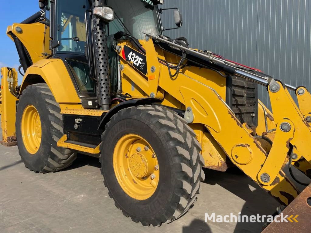 CAT 432F2