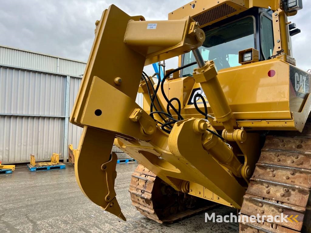 CAT D8T - CE