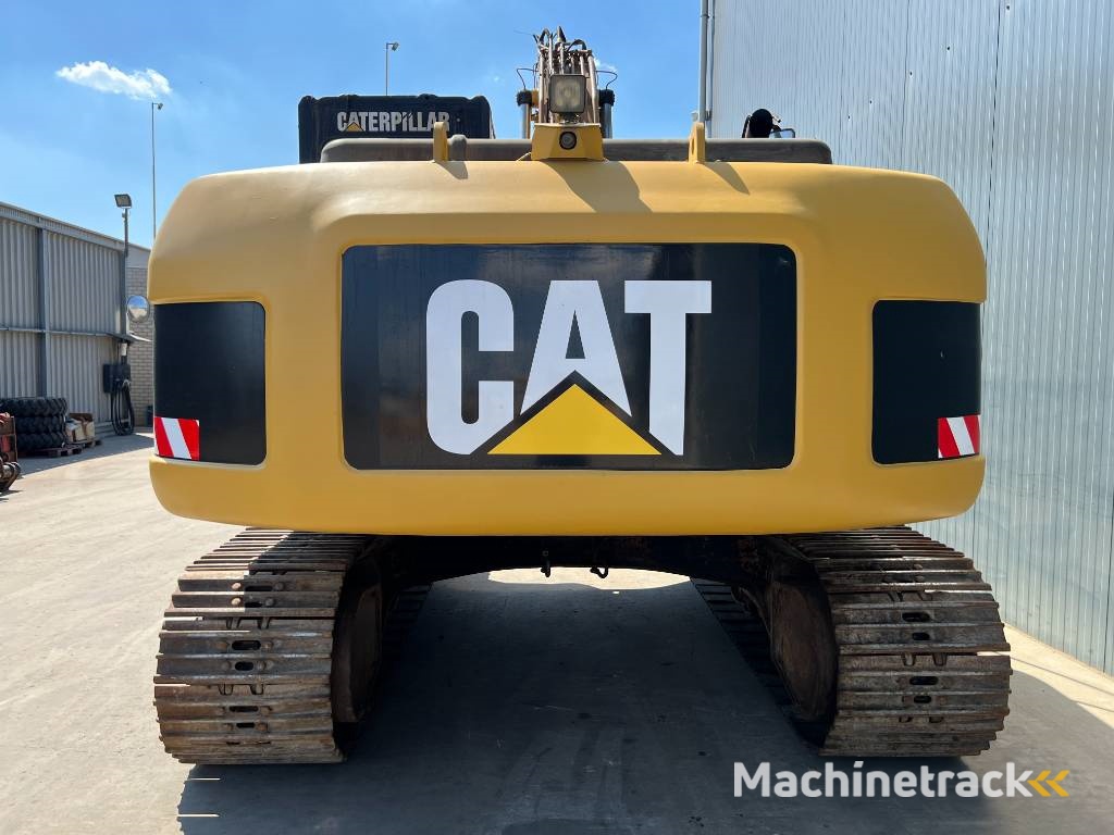 CAT 320D L
