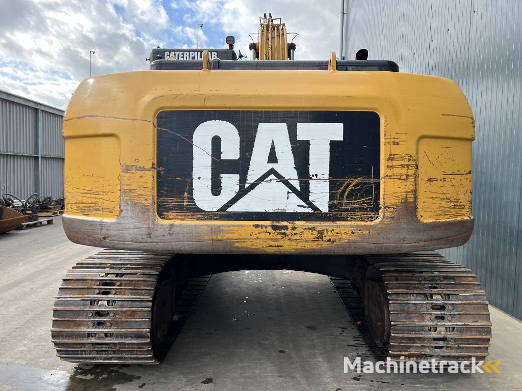 CAT 320D L