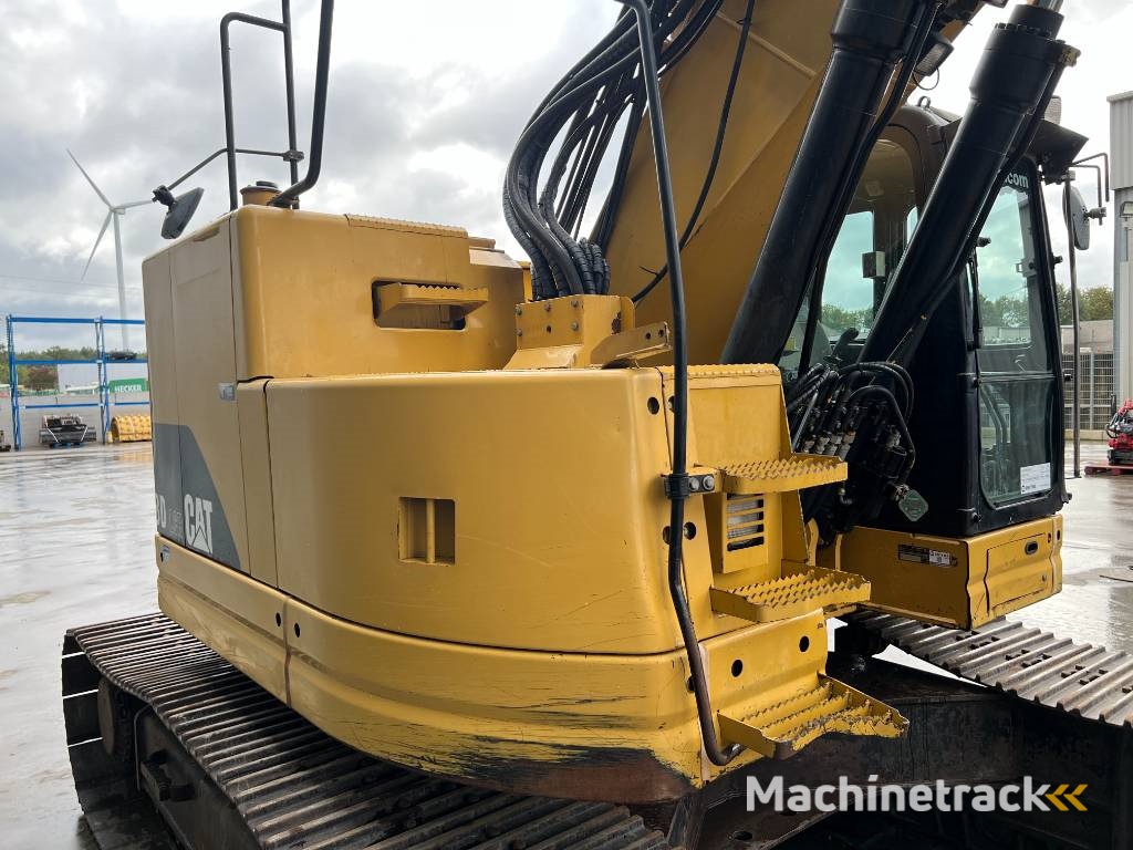 CAT 328D LCR