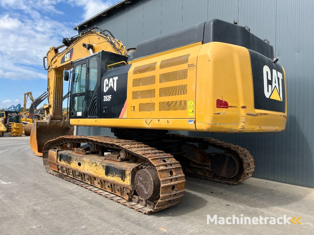CAT 352F