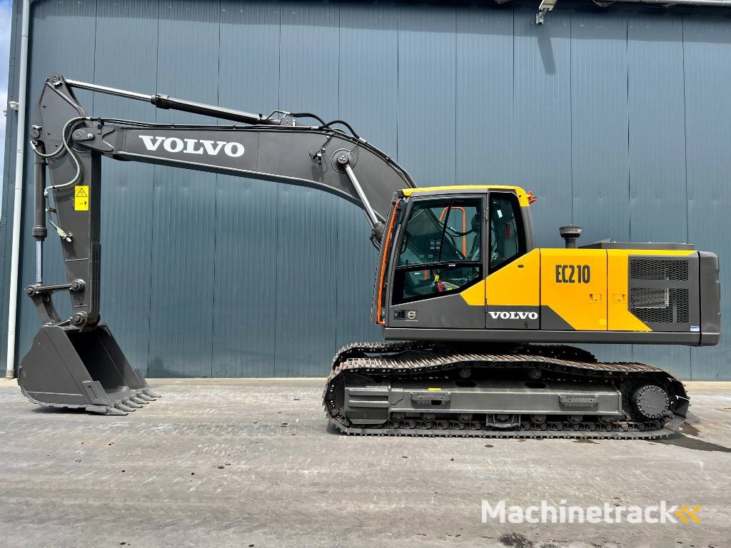 Volvo EC210