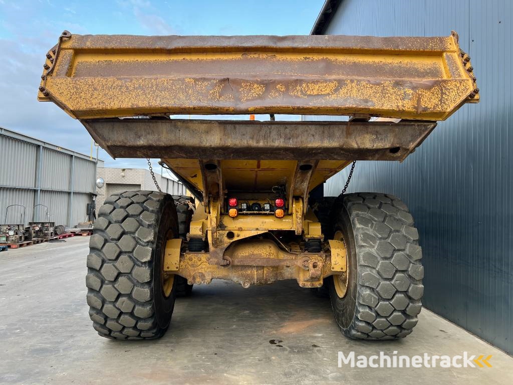 CAT 735C