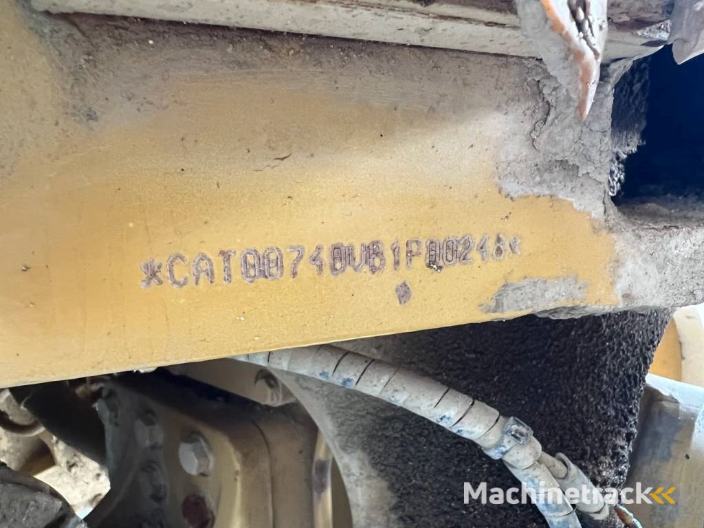 CAT 740
