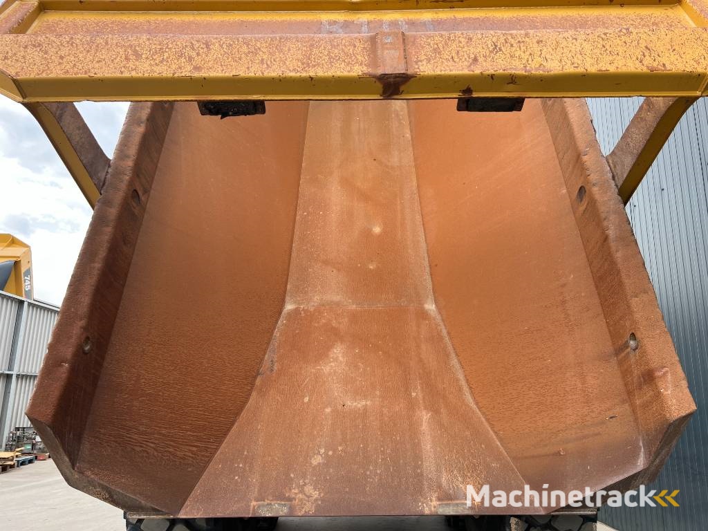 CAT 745 04A - New Tires