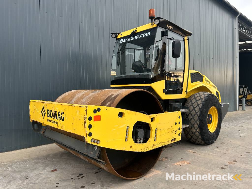 Bomag BW213D-5