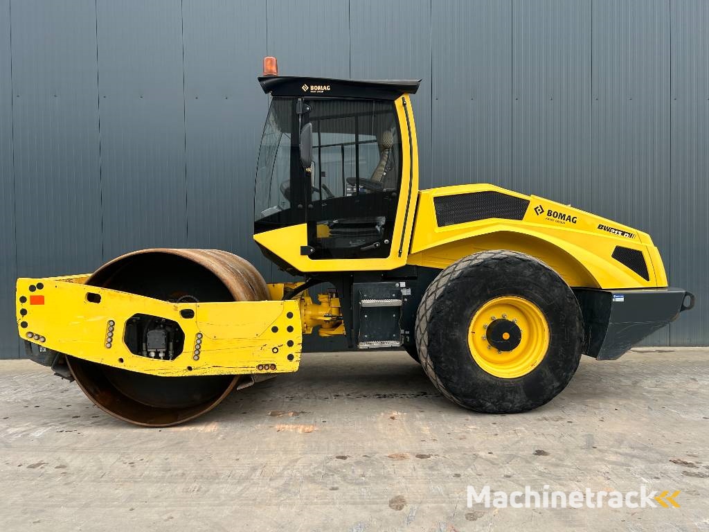 Bomag BW213D-5