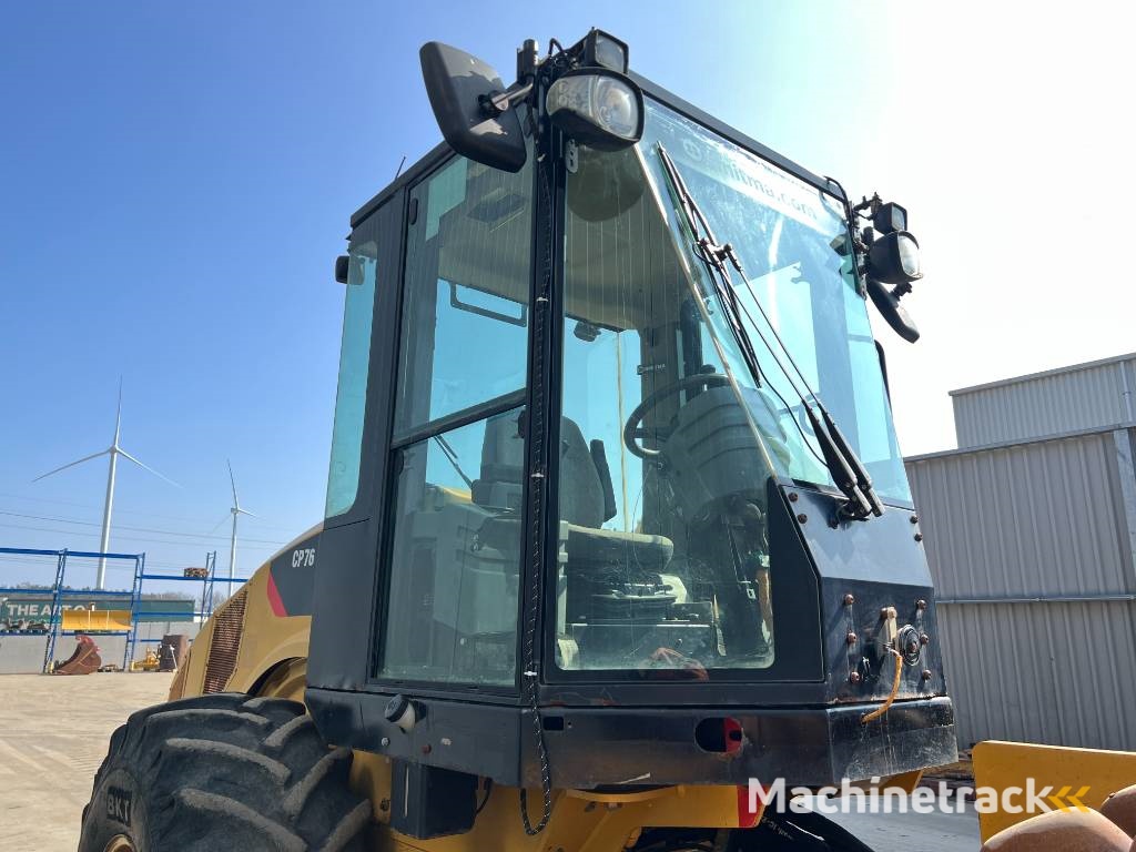 CAT CP76
