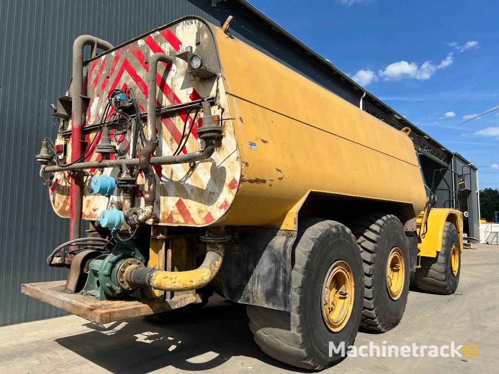CAT 740 Water Truck