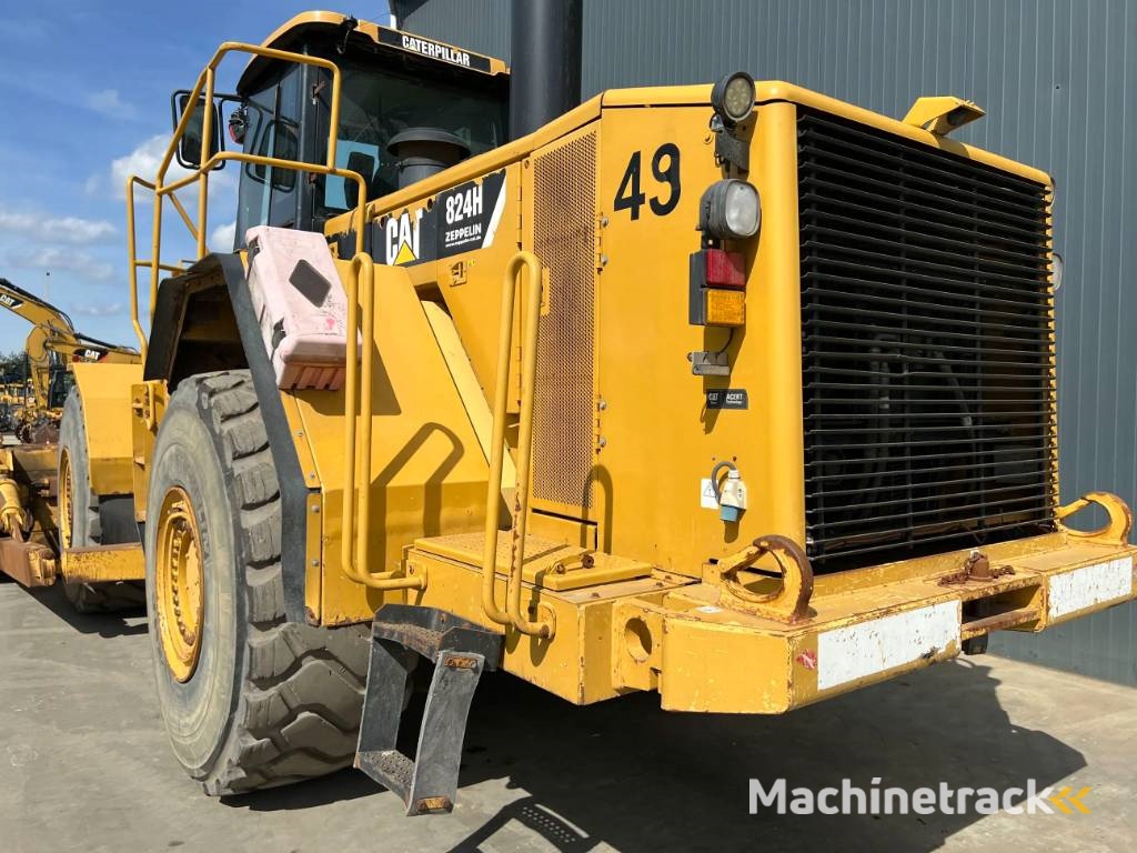 CAT 824H