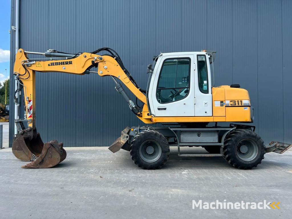 Liebherr A311 Litronic