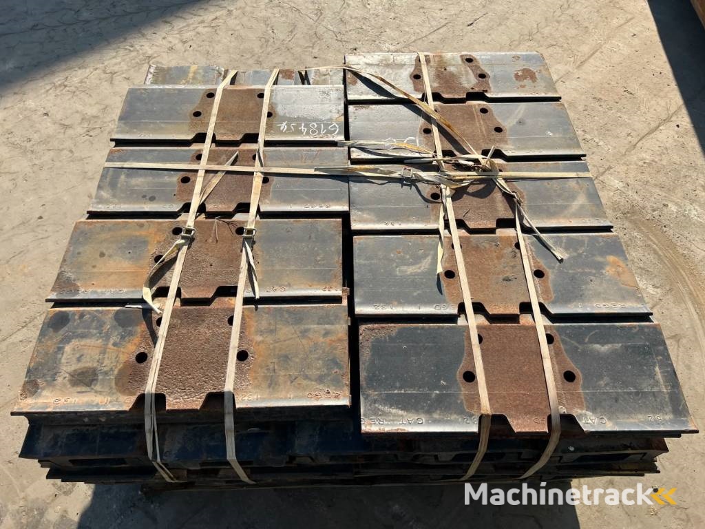 CAT 330C / 330D / 336D / 336E / 336F Shoes