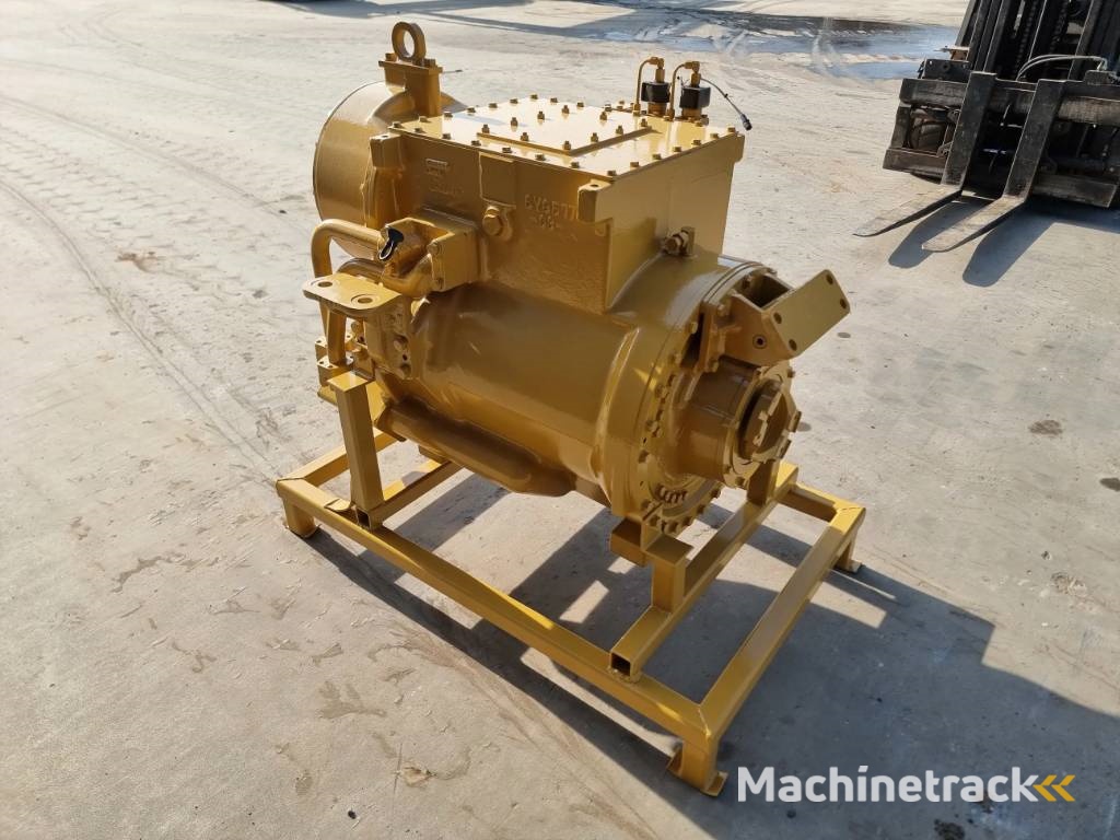 CAT Transmission 740