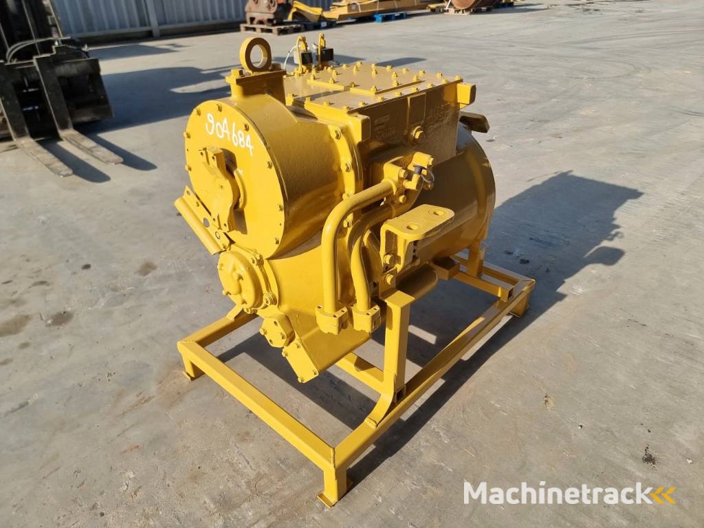 CAT Transmission 740