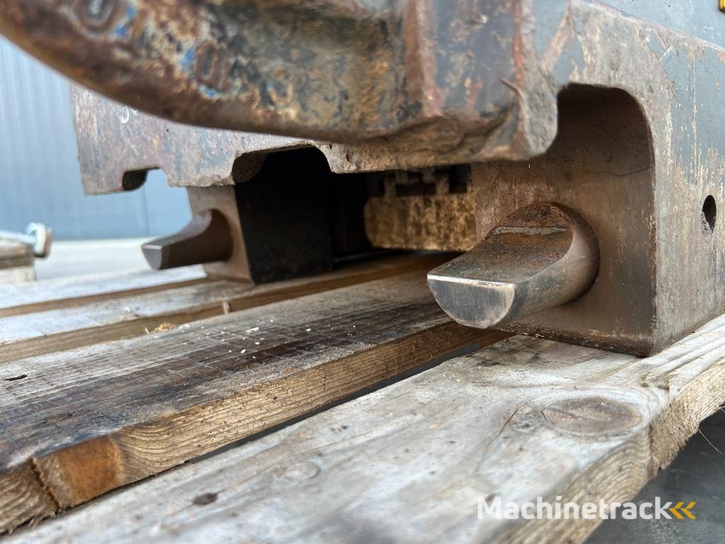 OilQuick OQ65 - 311F / 313F / 315F