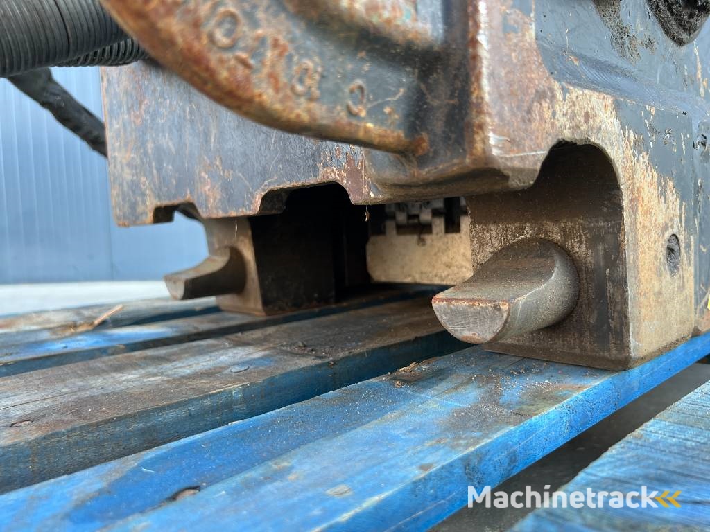 OilQuick OQ65 - M314F / M316F / M318F