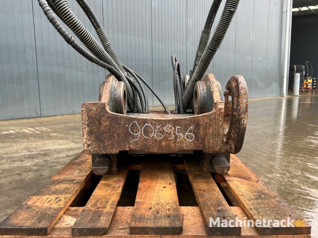 OilQuick OQ70/55 - 323D