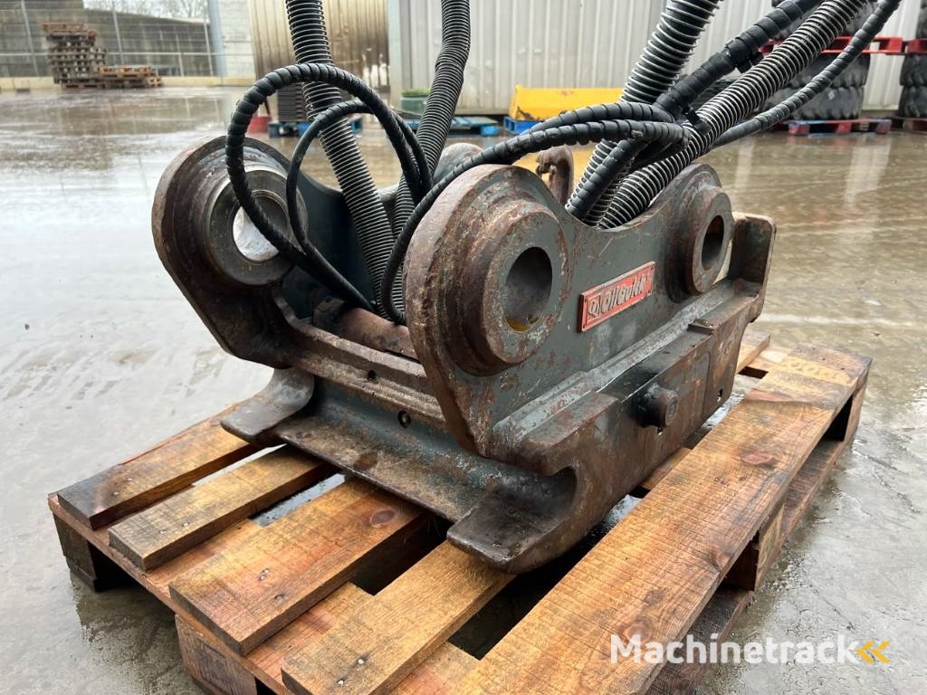 OilQuick OQ70/55 - 323D