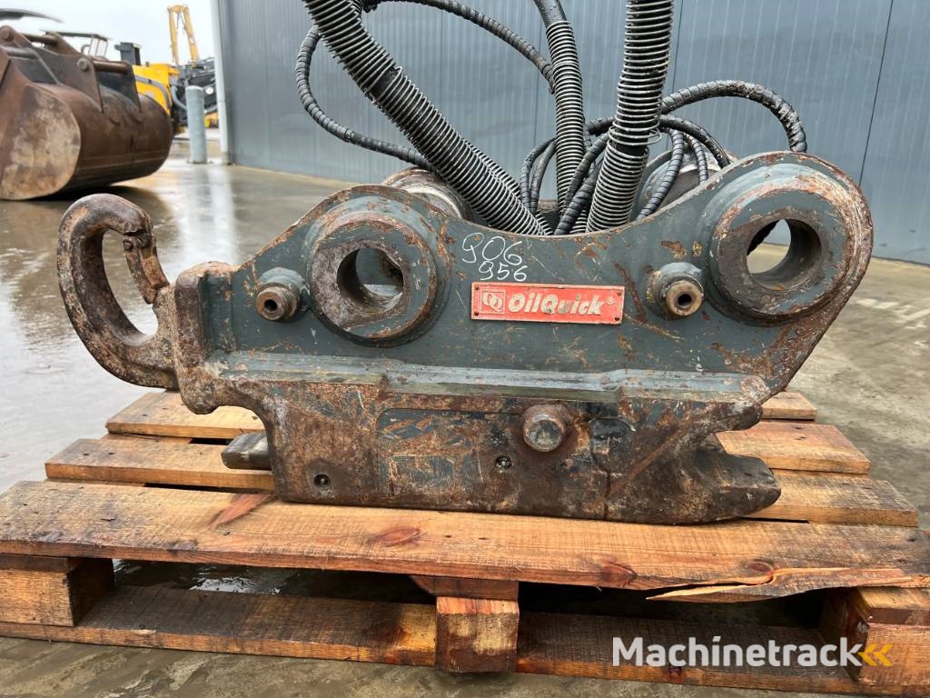 OilQuick OQ70/55 - 323D