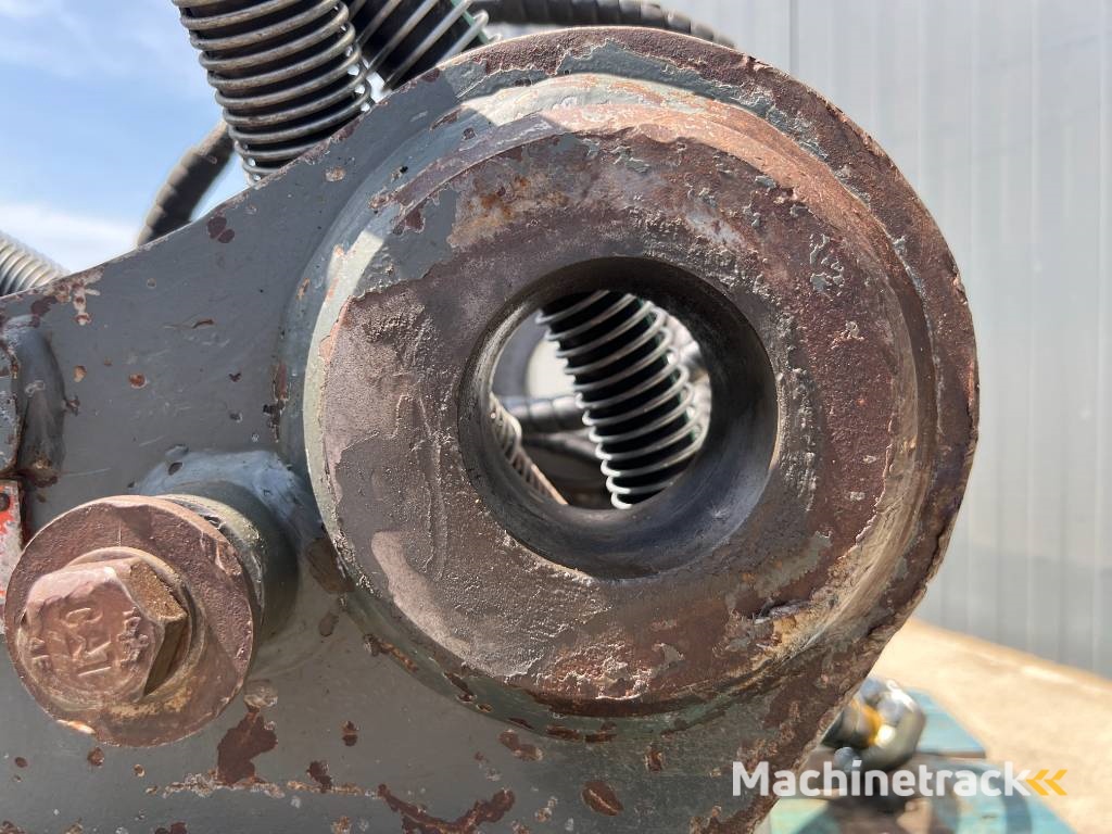 OilQuick OQ70/55 - 323E